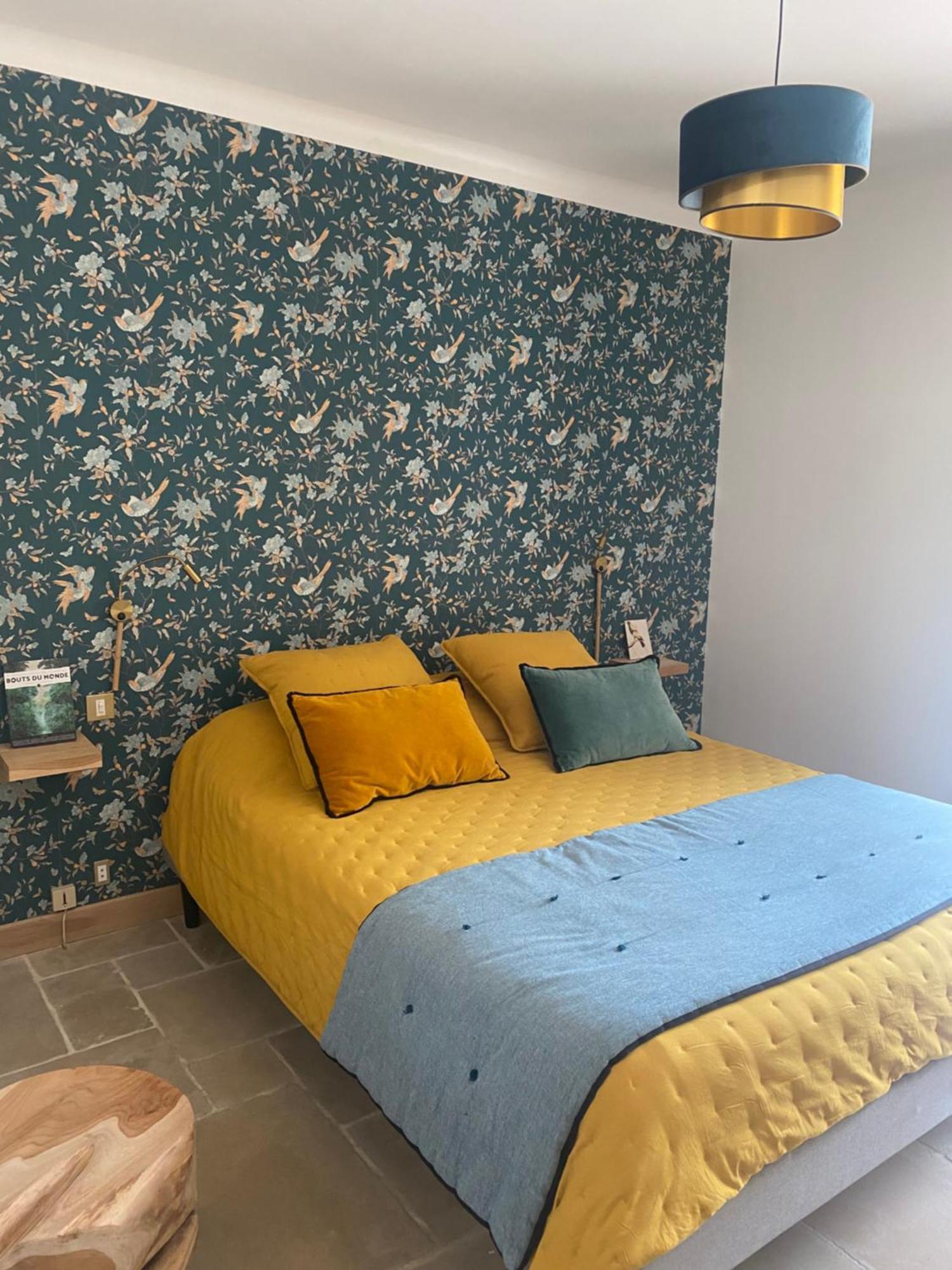 Maison Terre De Lune Mondragon Bagian luar foto