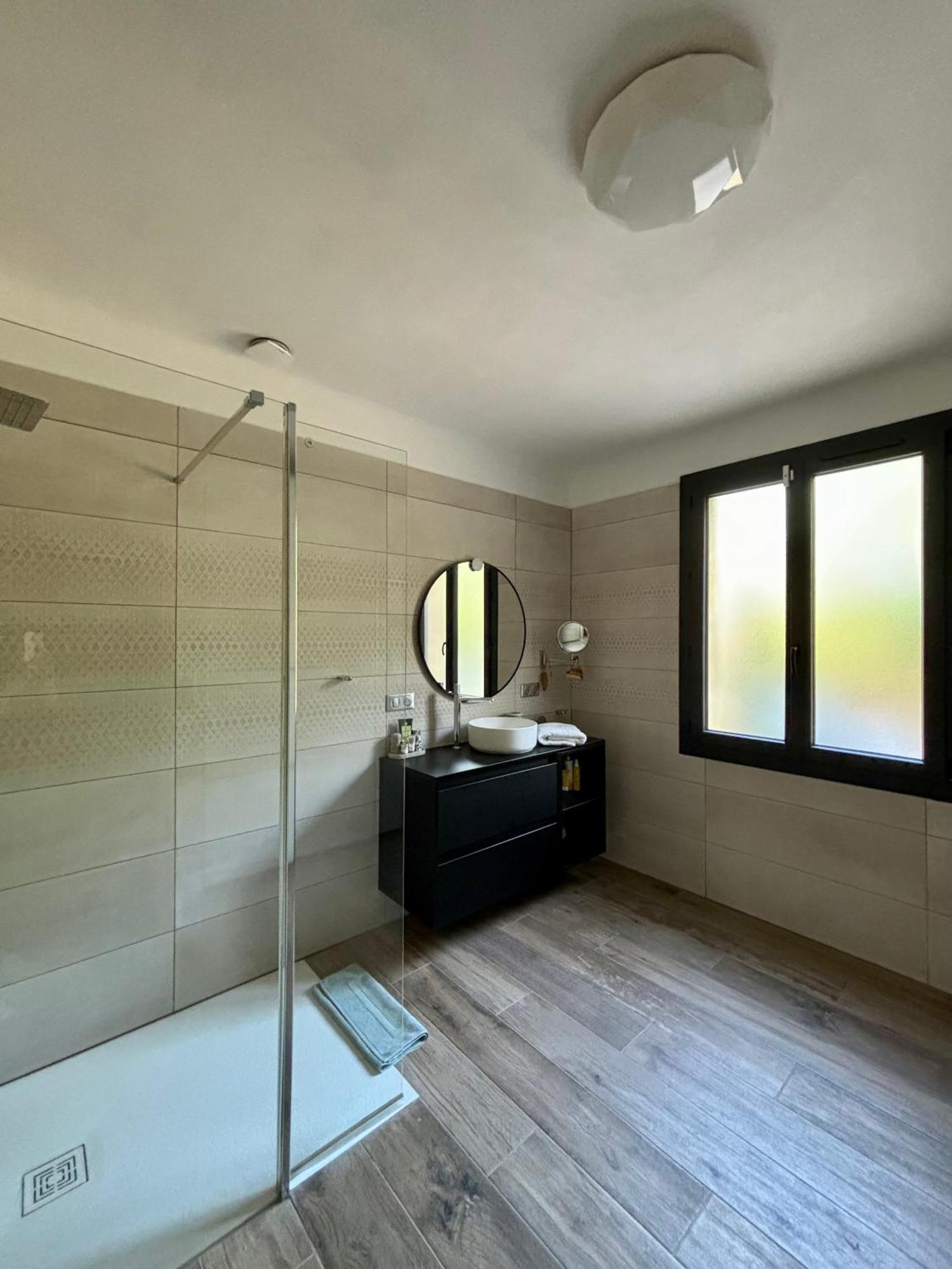 Maison Terre De Lune Mondragon Bagian luar foto